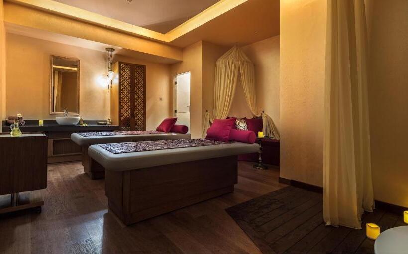 هتل Acapulco Resort