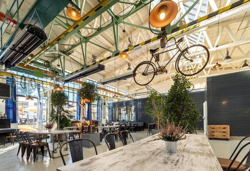 ホテル Na Vývoji