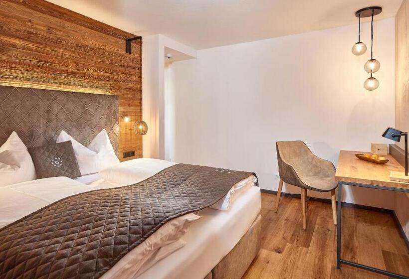 פנסיון Das Goldners