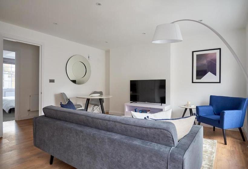 Sonder At Inverness Mews, Baywater