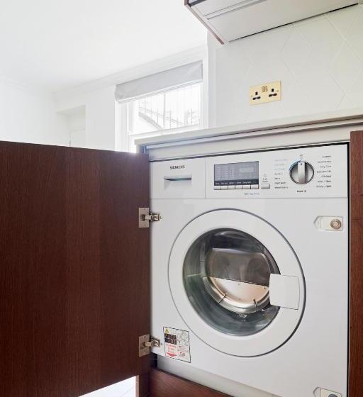 Sonder Kensington Town House