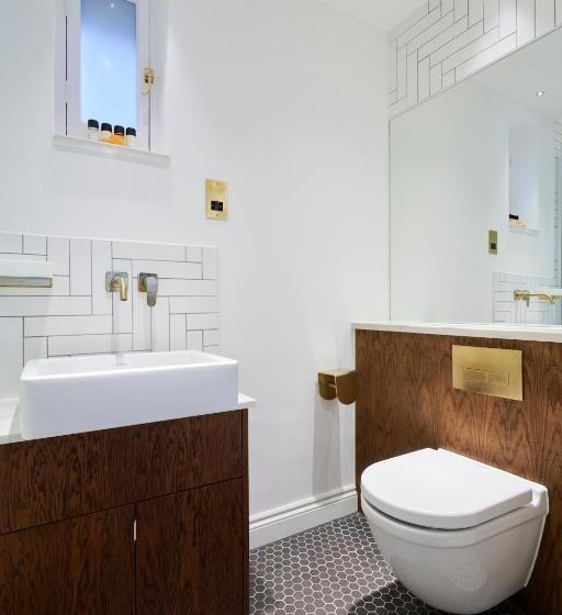 Sonder Kensington Town House