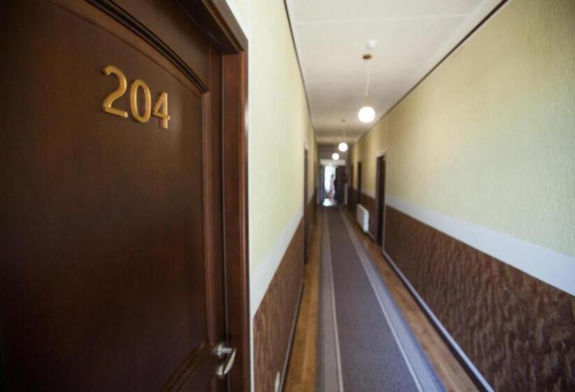 Central Hotel Radviliškis