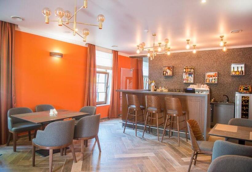 Central Hotel Radviliškis