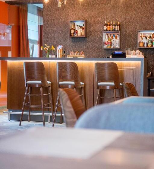 Central Hotel Radviliškis