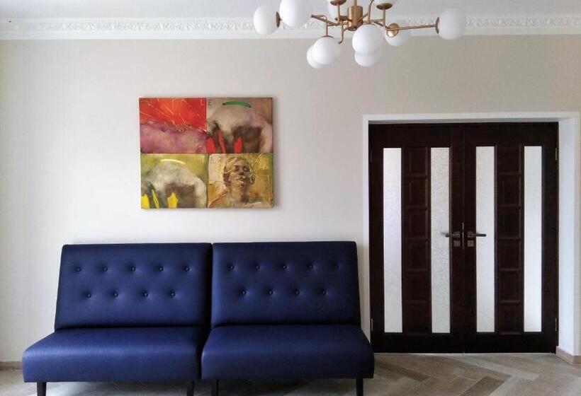 Central Hotel Radviliškis