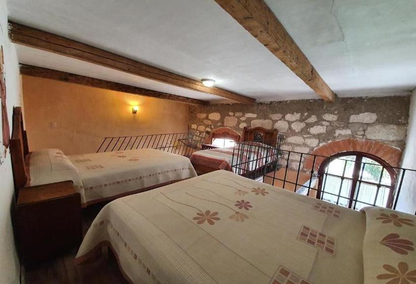هتل Hacienda Tecoac