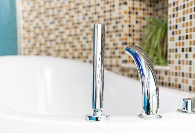 پانسیون Ning House Lake View Inn