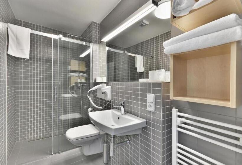 膳宿费 Penzion Tenis Htk