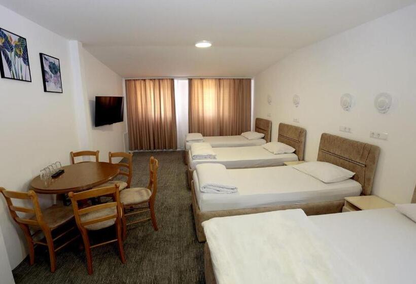 تختخواب و صبحانه Pansion Kipovi