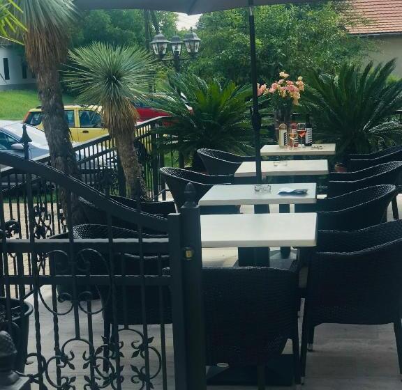 ホテル Dolce Vita