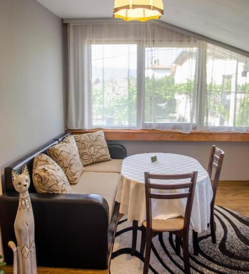 پانسیون Guesthouse Juli