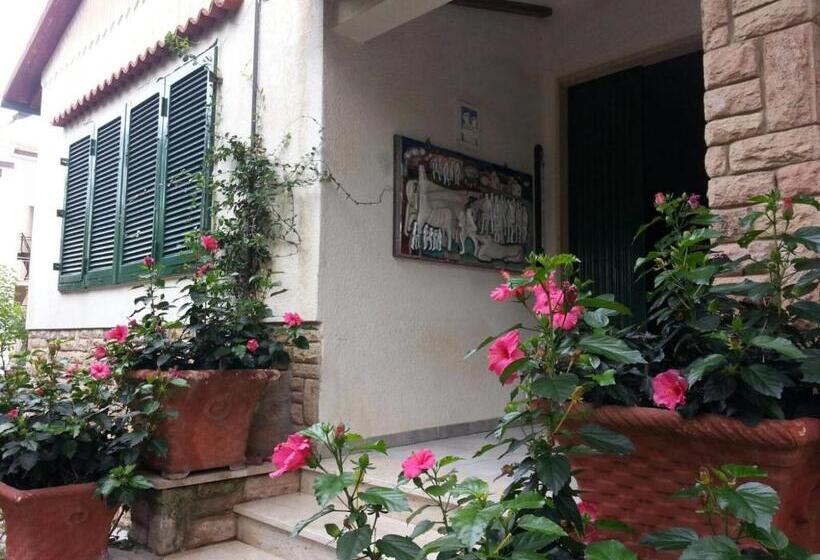 펜션 La Zattera Camere