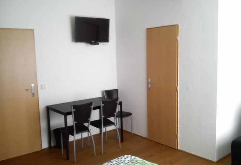 膳宿费 Penzion Pitnerka