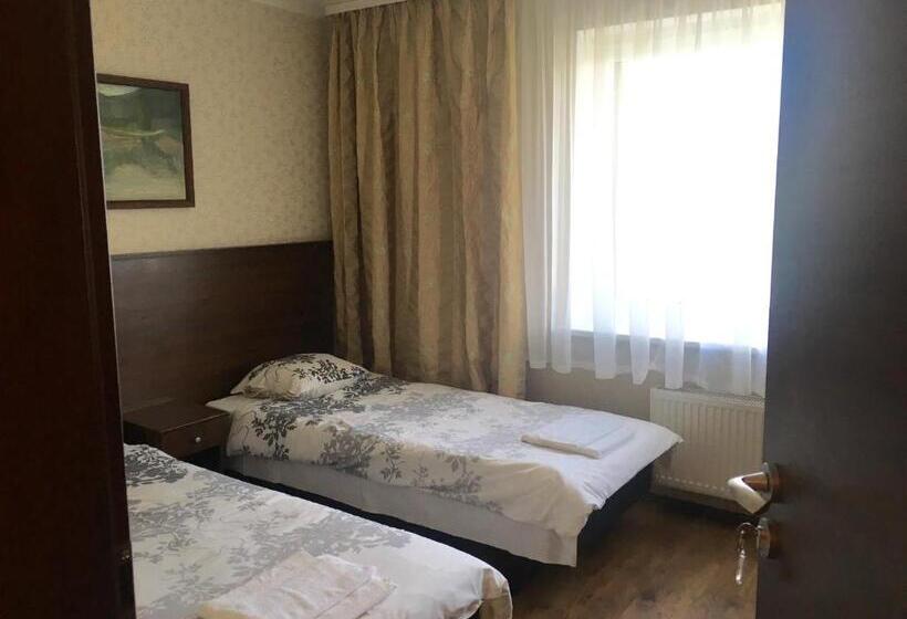 هاستل Mamos Virtuve