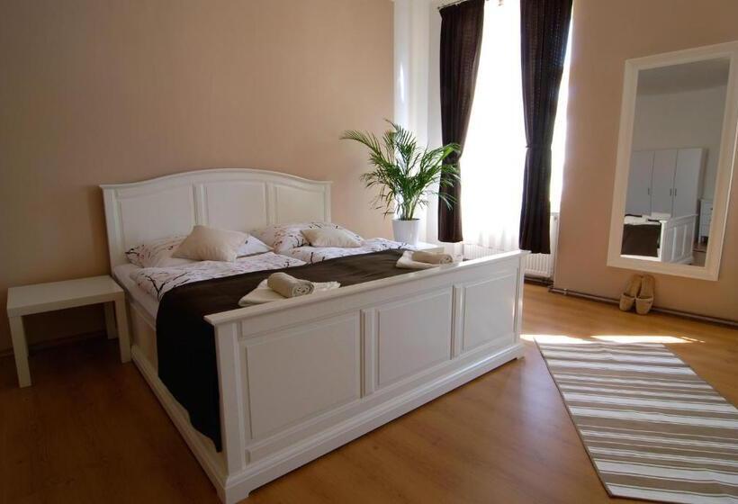 Fontana Pizzeria   Pension