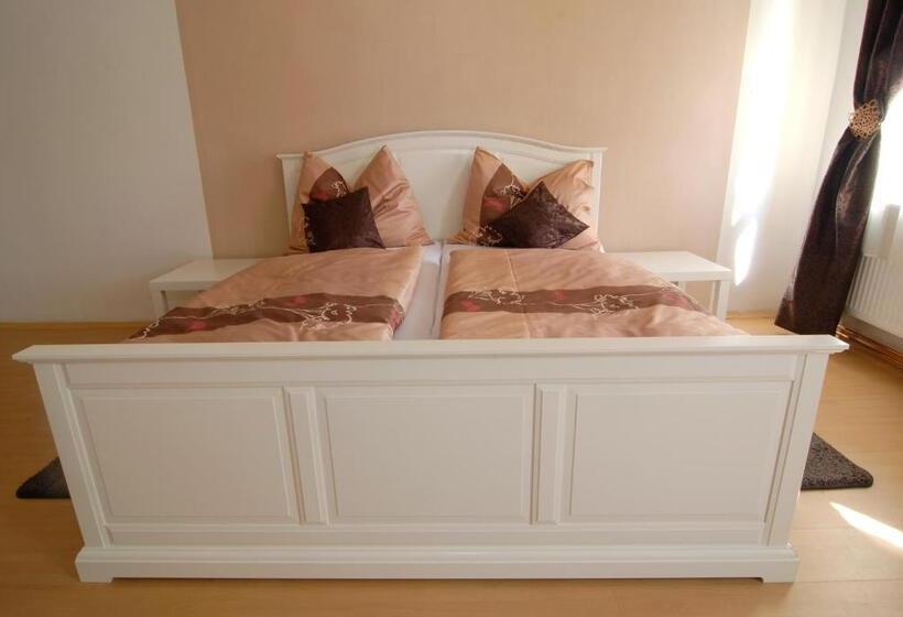 Fontana Pizzeria   Pension