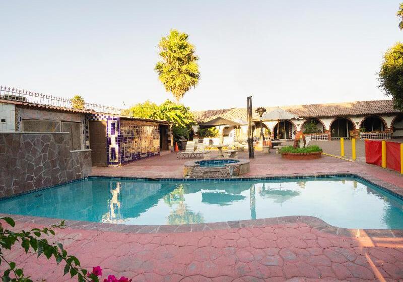 בית מלון כפרי Don Luis