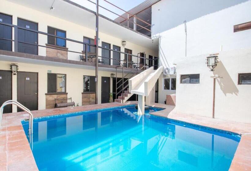 호텔 Es Catedral Torreón