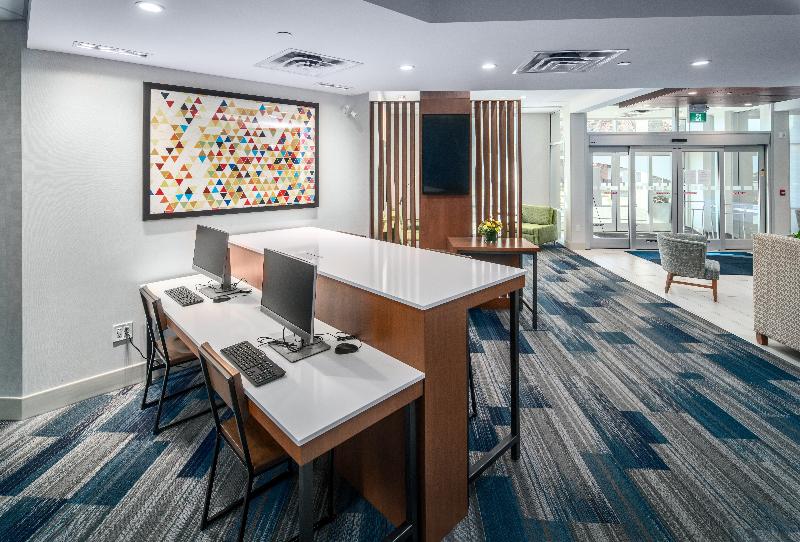 فندق Holiday Inn Express & Suites   Brandon, An Ihg