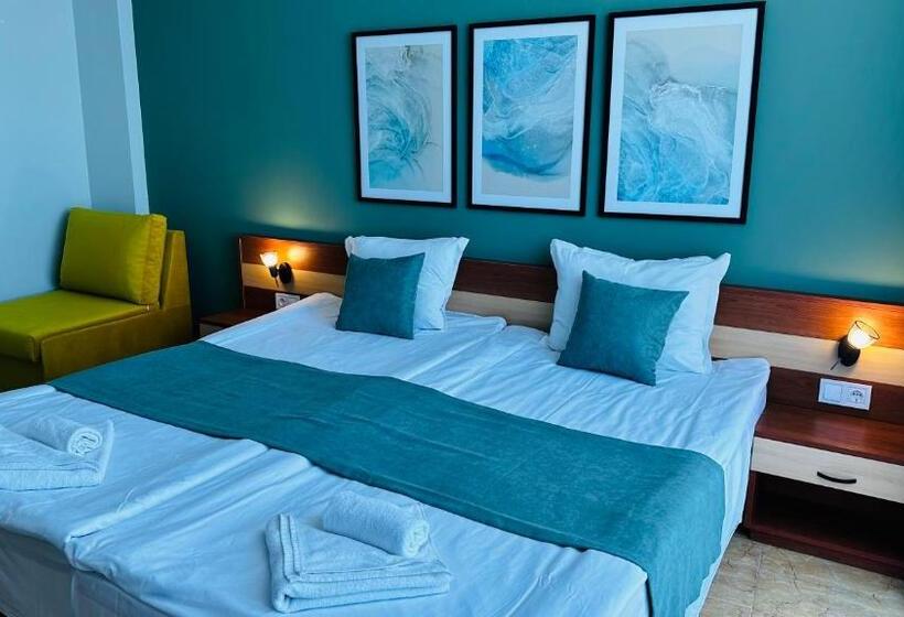 ホテル Queen Nelly