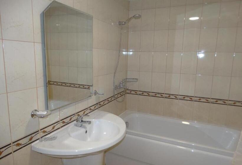 ホテル Queen Nelly