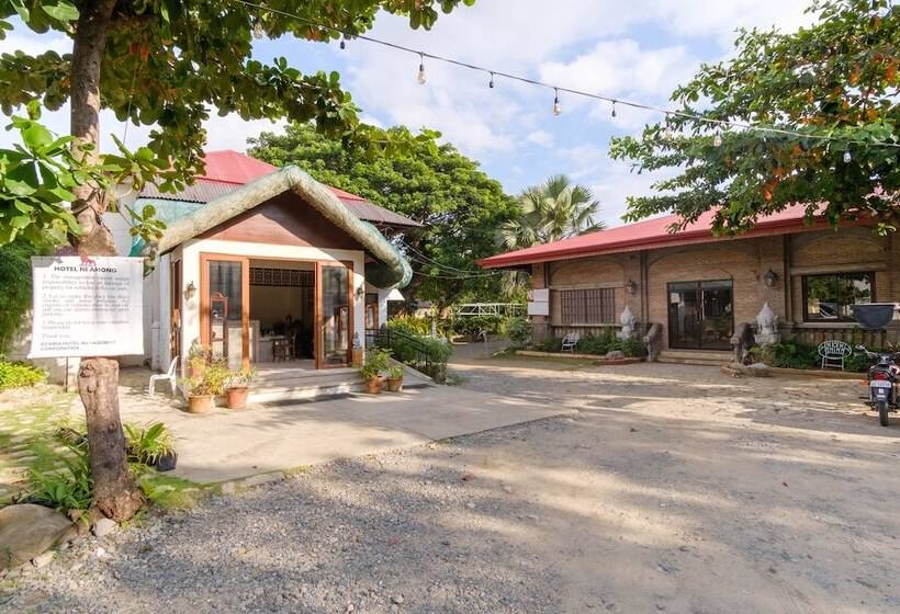 فندق Reddoorz Plus Near Vigan Convention Center