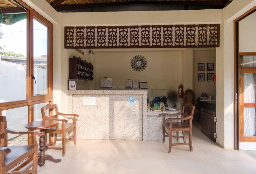 فندق Reddoorz Plus Near Vigan Convention Center