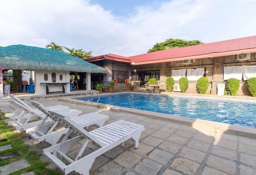 فندق Reddoorz Plus Near Vigan Convention Center