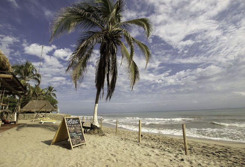 ホテル Selina Palomino