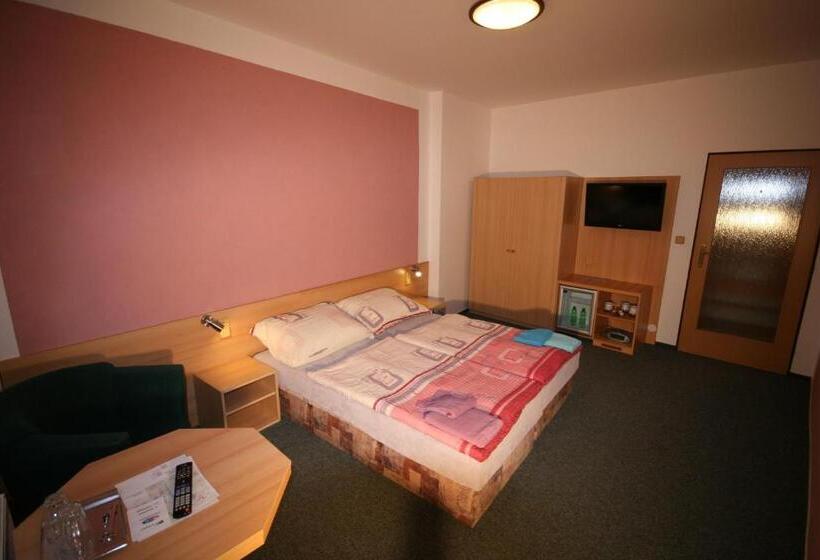 פנסיון H+m Penzion