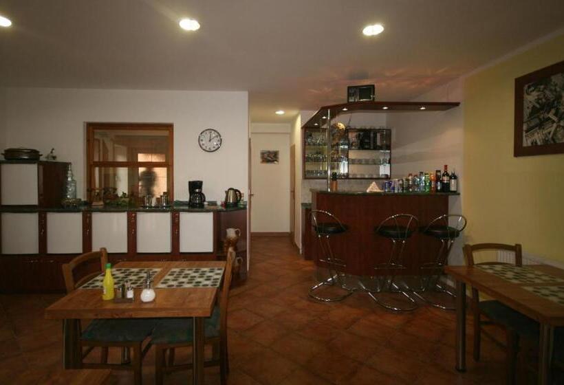 פנסיון H+m Penzion