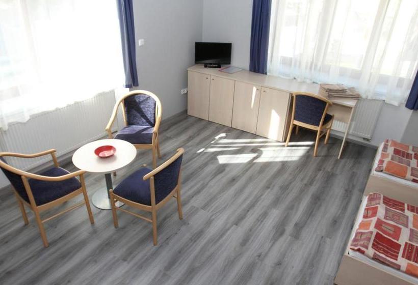 پانسیون Penzion Markéta Chrudim