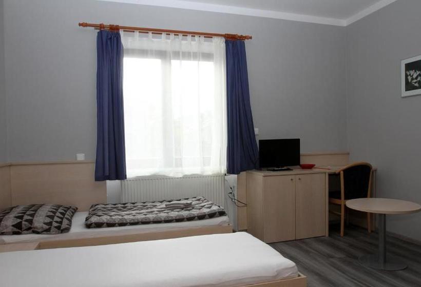 پانسیون Penzion Markéta Chrudim