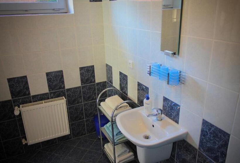 بنسيون Ubytovani Nikol