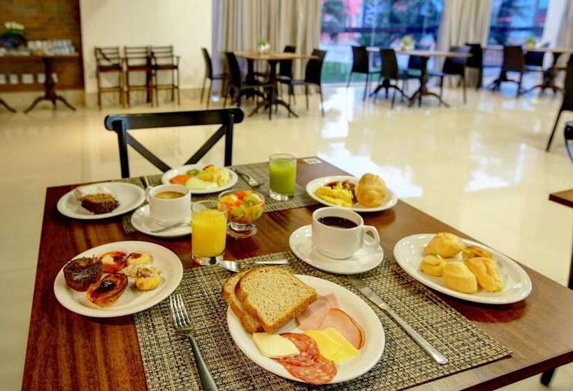 Advanced Hotel E Flats