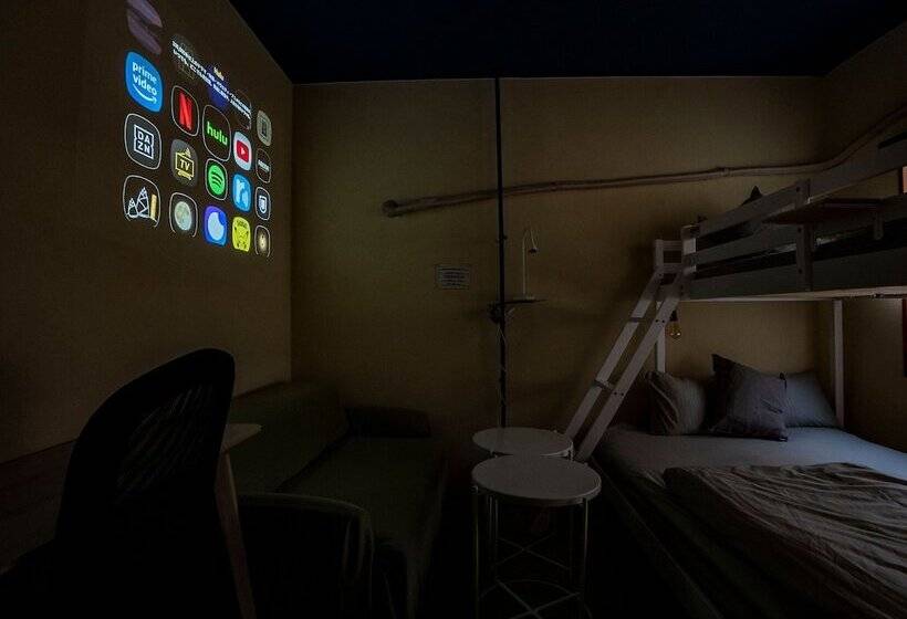 We Home Hostel & Kitchen    Vacation Stay 46044v