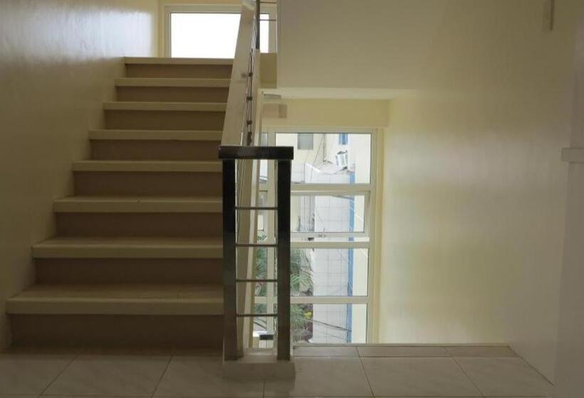 Hotel Alice In Wonderland Beach