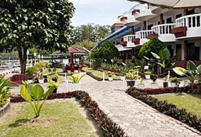 Darma Agung Beach Hotel Parapat