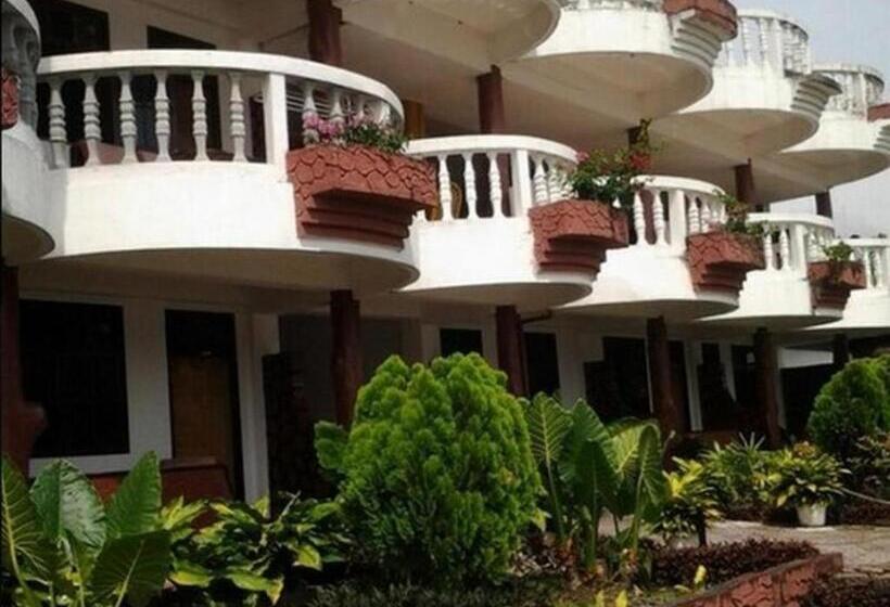 Darma Agung Beach Hotel Parapat