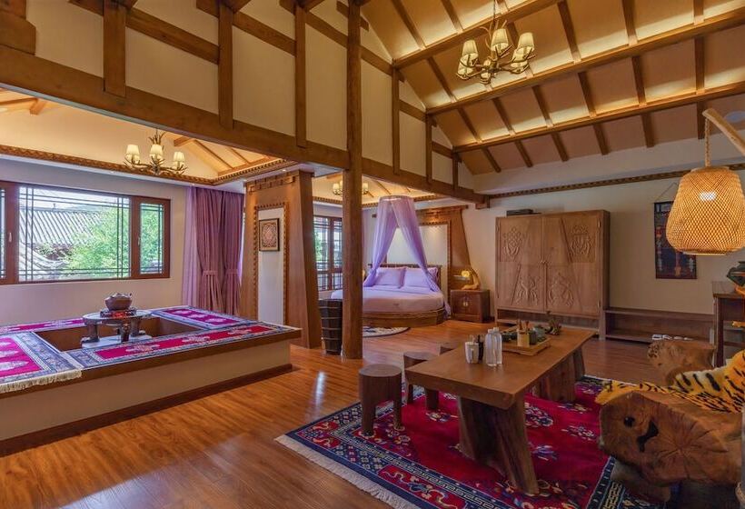 هتل Lijiang Passing Cloud Resort