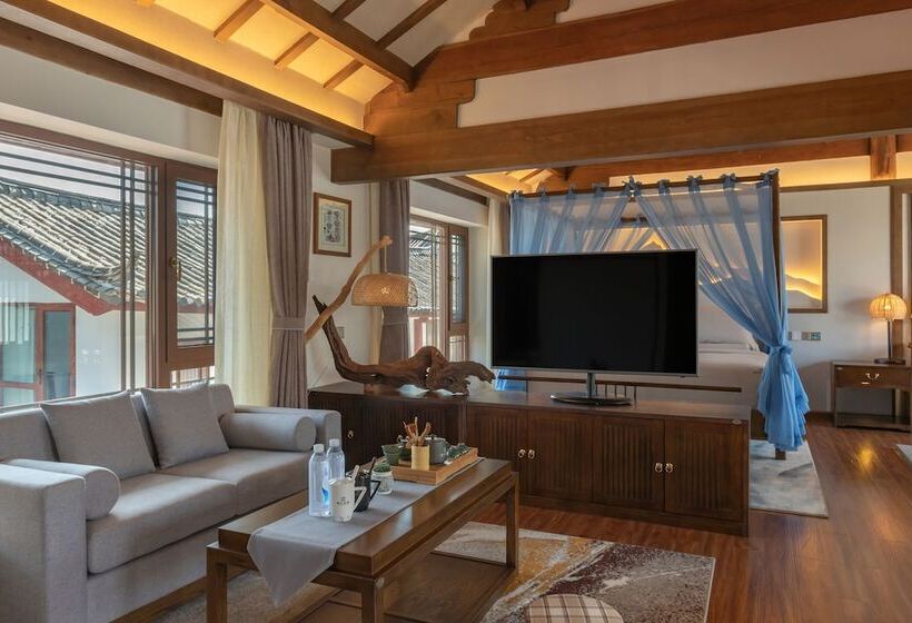 هتل Lijiang Passing Cloud Resort