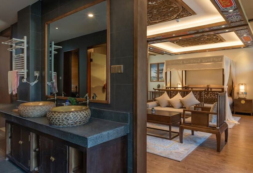 هتل Lijiang Passing Cloud Resort