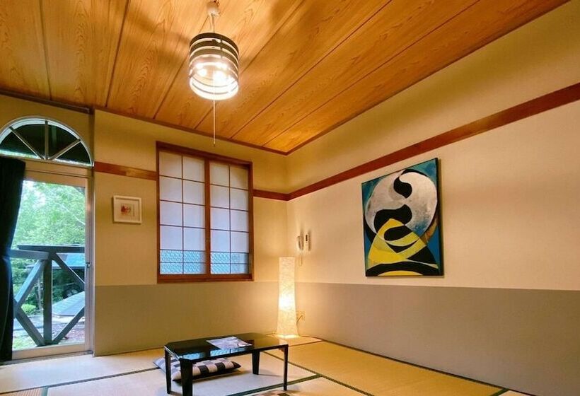 هتل Lodge Atelier