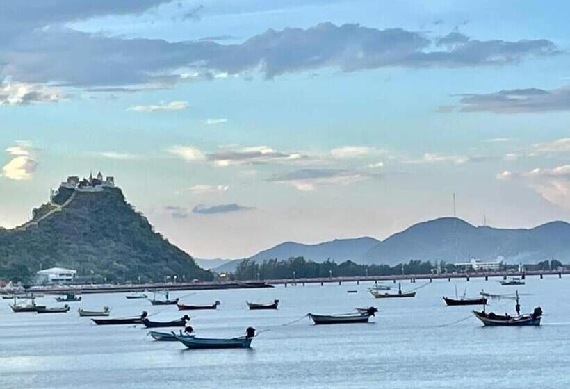 O Bay Design Hotel Prachuap