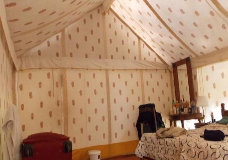 Отель Sher Camp