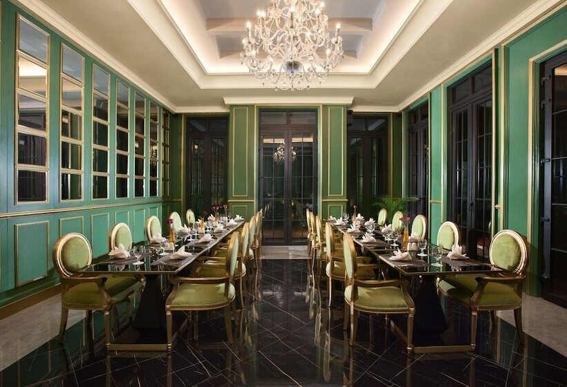 Отель Sofia Boutique Residence