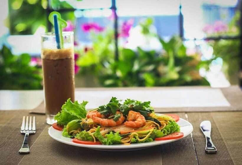 Отель Vientiane Chaleunxay Center