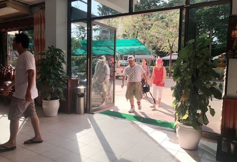 Отель Vientiane Chaleunxay Center