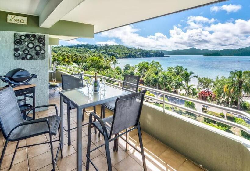Lagoon Beachfront Lodge 201 On Hamilton Island By Hamorent